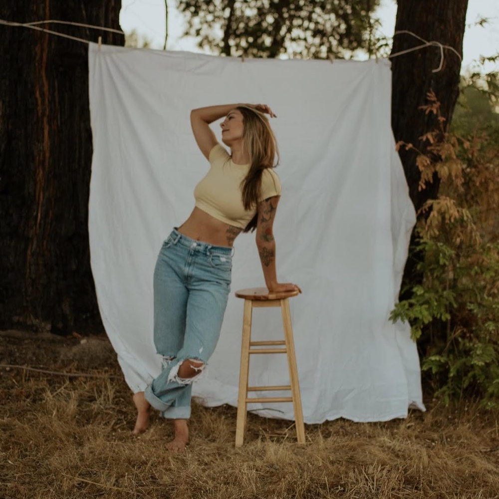 A&F 90s straight Jean in light wash